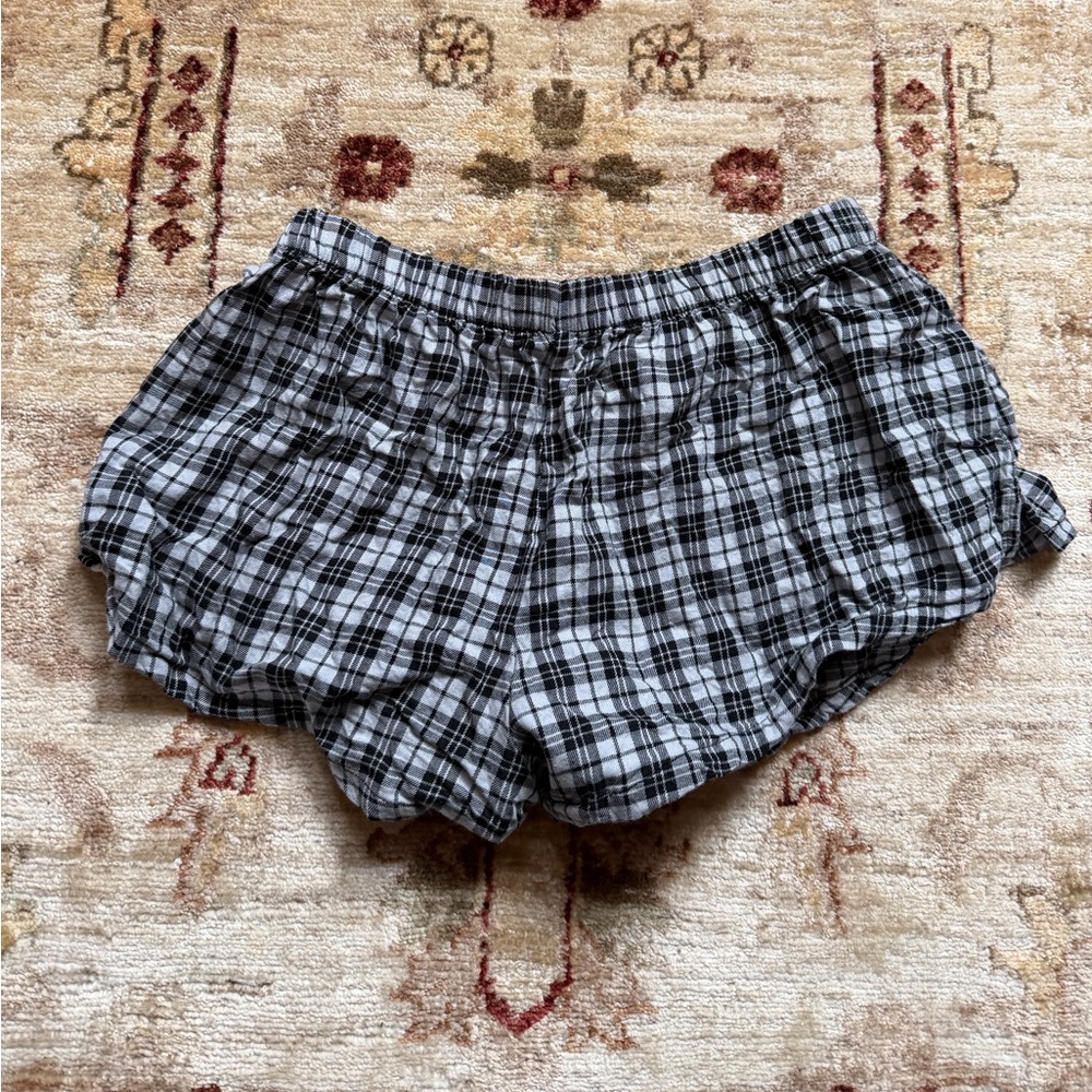 Plaid Black & White Women’s Shorts